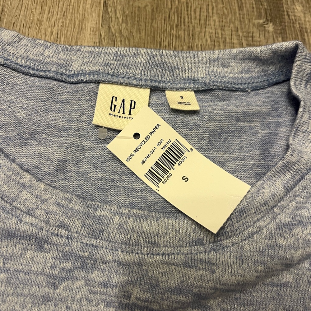 Women's Gap Maternity Blue Top with Cut Out Shoulders- Size S- NWT - Picture 2 of 4